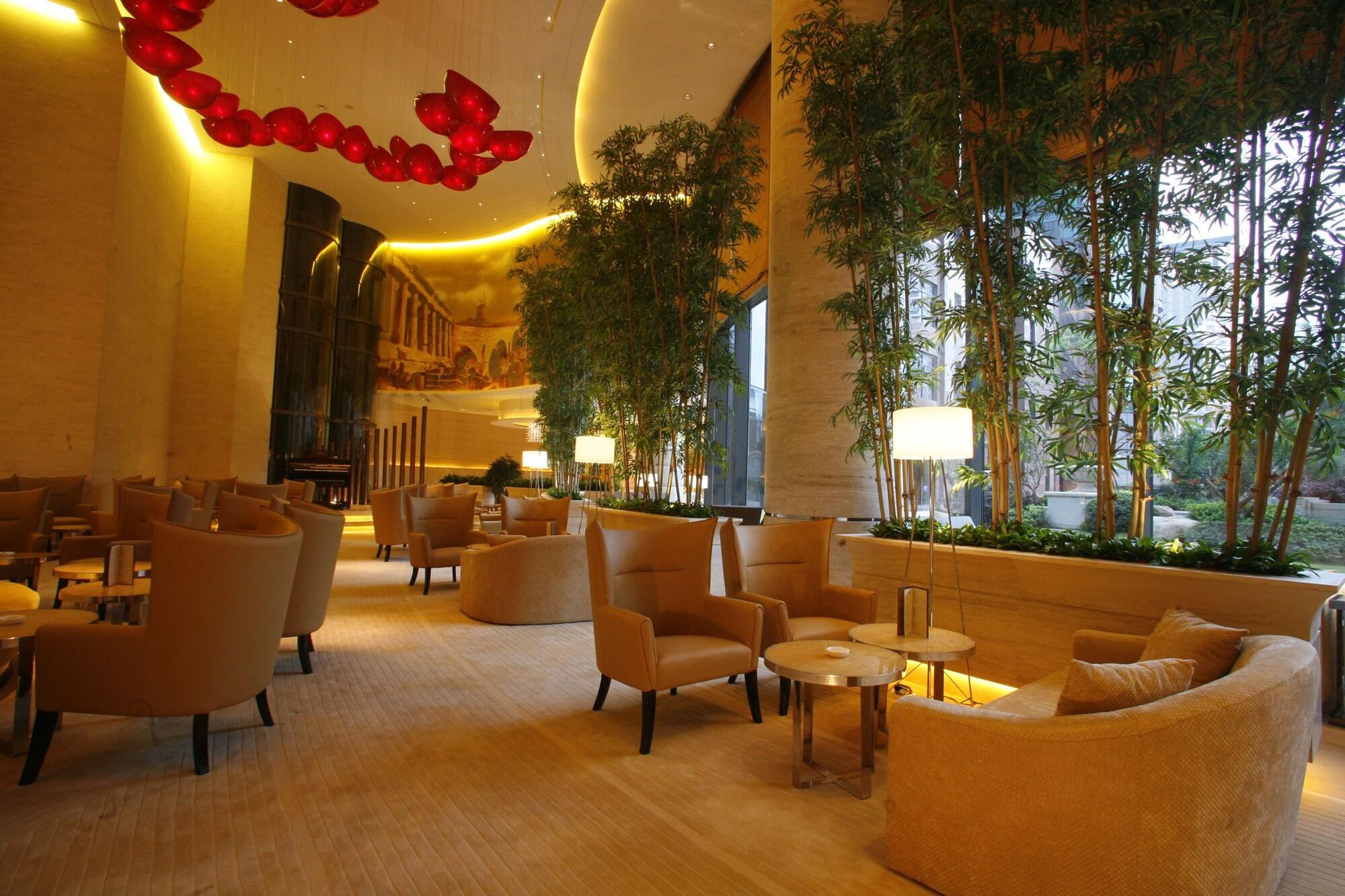 Hilton Shanghai City Center -Steps From Iconic Landmarks Wukang Mansion And Jing'An Temple Eksteriør billede