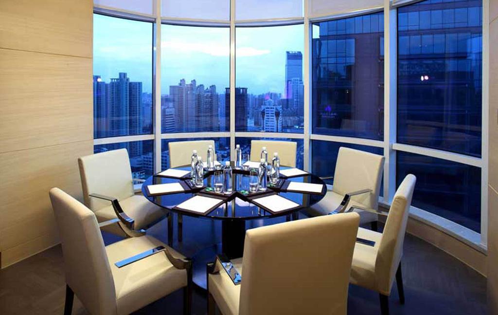 Hilton Shanghai City Center -Steps From Iconic Landmarks Wukang Mansion And Jing'An Temple Eksteriør billede